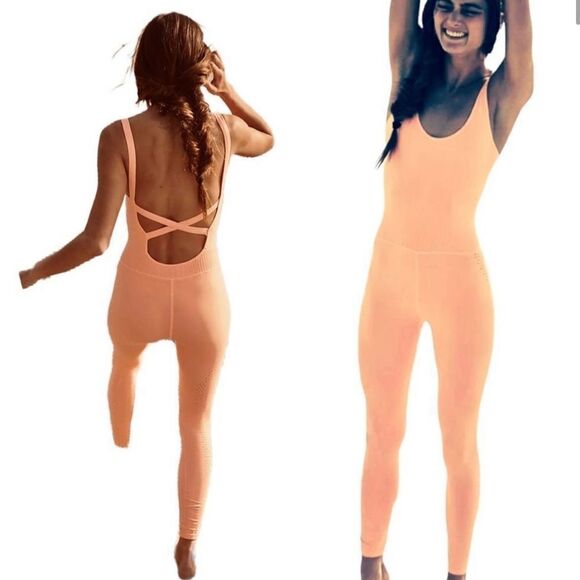 New FP Movement by Free People Good
Karma Bright Neon Orange size XS/S
And M/L - Picture 2 of 12